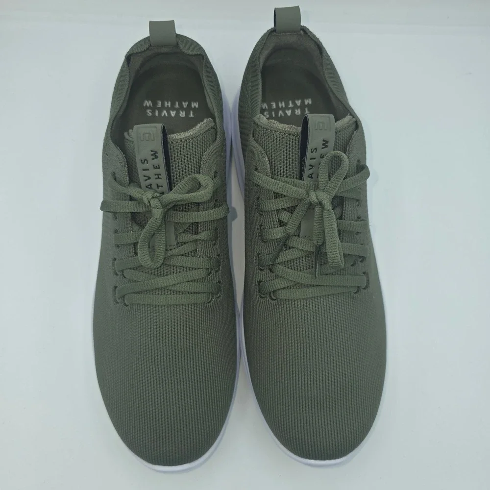 NWOB TravisMathew The Daily Lite Golf Shoes Olive Green Spikeless Knit Men's 8.5